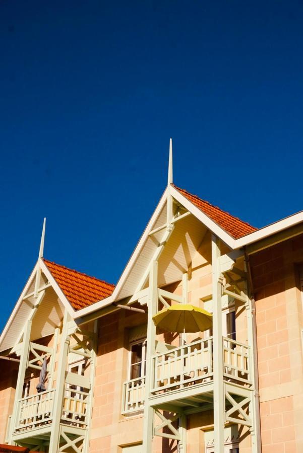 Hotel Michelet Plage Soulac-sur-Mer Exteriör bild