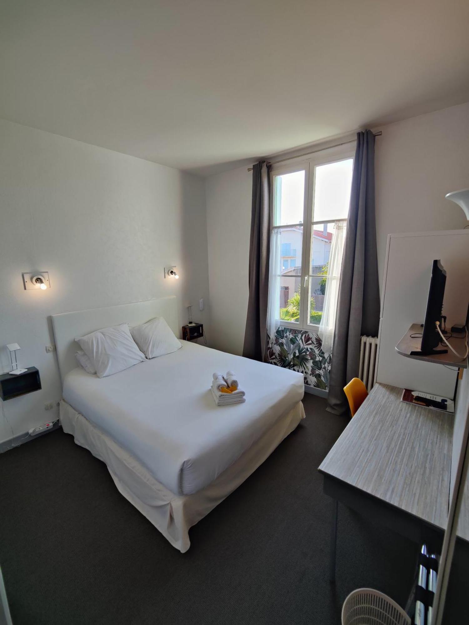Hotel Michelet Plage Soulac-sur-Mer Exteriör bild