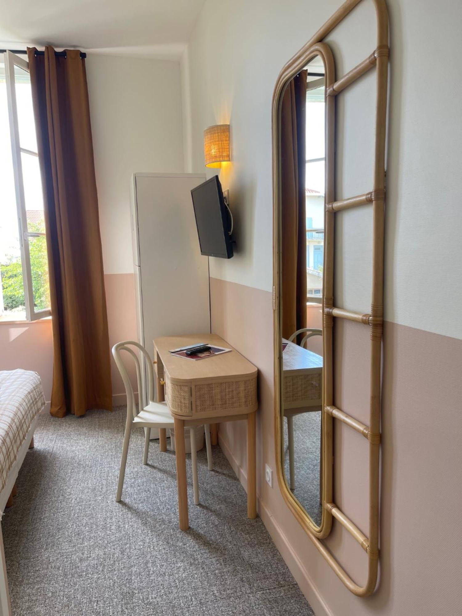 Hotel Michelet Plage Soulac-sur-Mer Exteriör bild