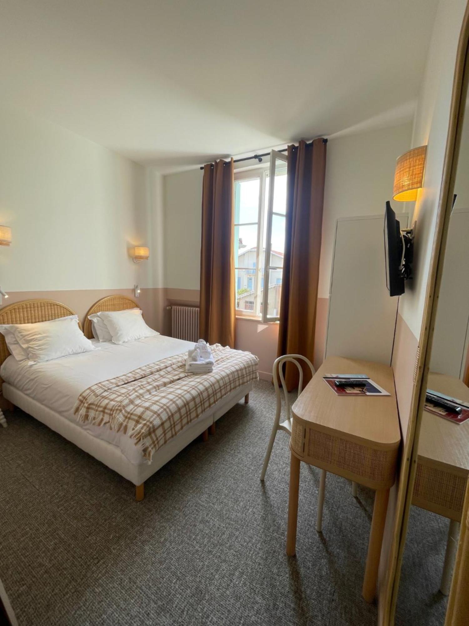 Hotel Michelet Plage Soulac-sur-Mer Exteriör bild
